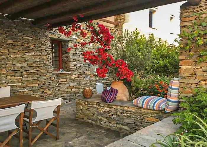 Andros -stone House With Shared Pool & Seaview Aprovaton