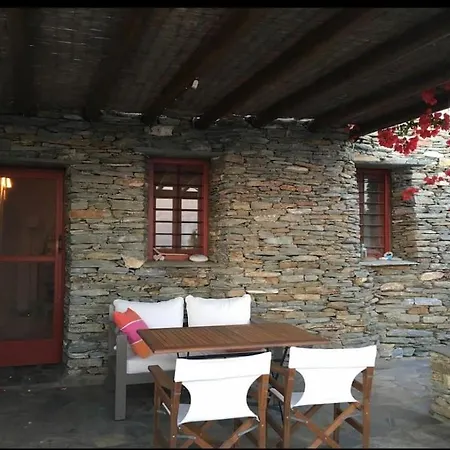 Andros -stone House With Shared Pool & Seaview Tatil Evi Aprovaton
