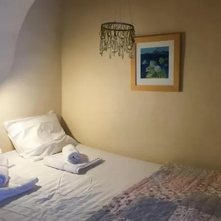 Andros -stone House With Shared Pool & Seaview Tatil Evi *
